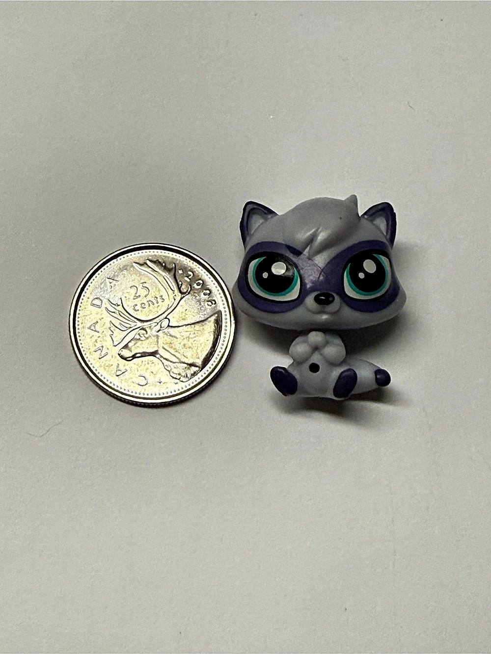Hasbro Littlest Pet Shop Raccoon Gray & Purple